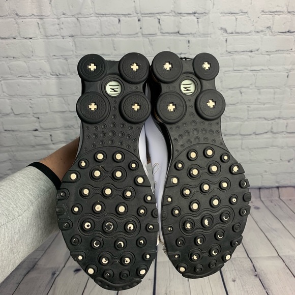 Nike Shox - Picture 2 of 4